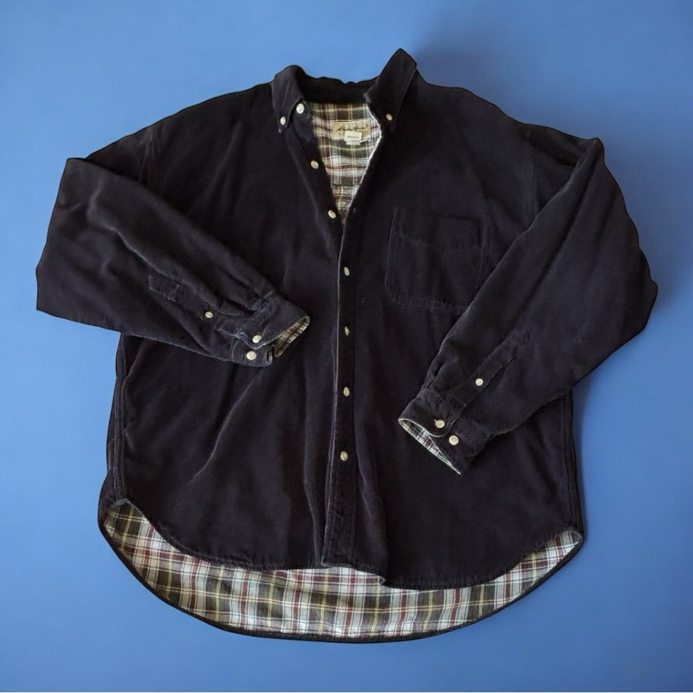 Eddie Bauer men’s navy button up flannel LS with plaid interior shirt  | XL